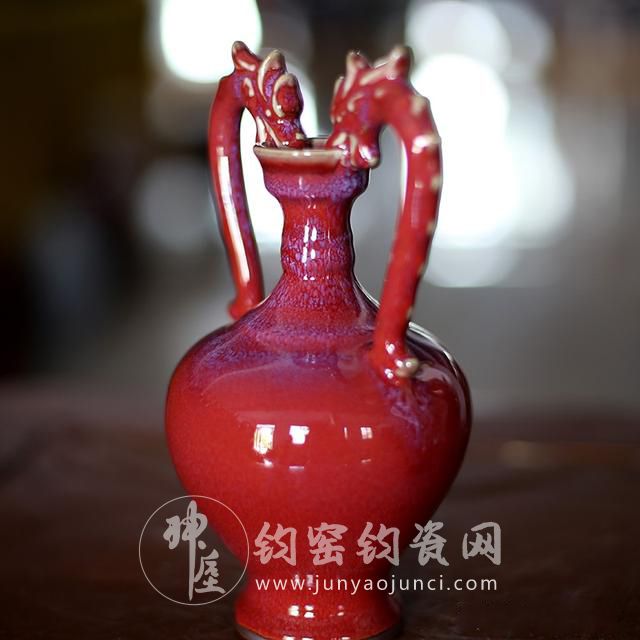 双龙瓶.jpg